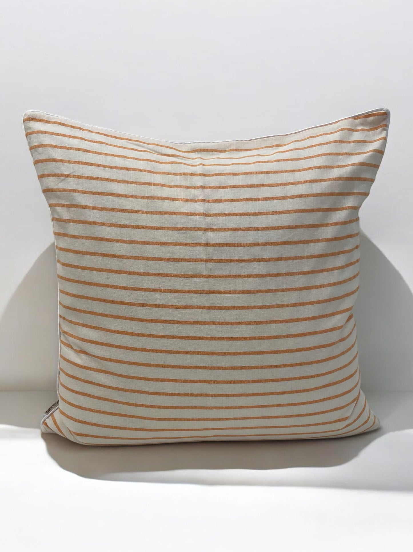 CAPRI 50x50 cushion cover with white trim