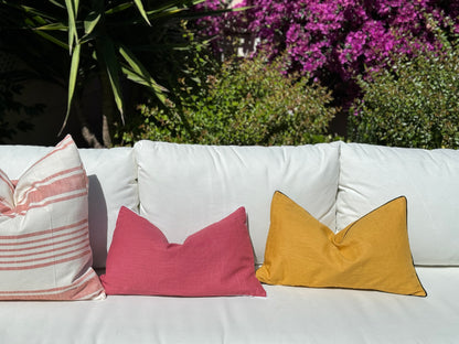 AMALFI cushion cover with white trim